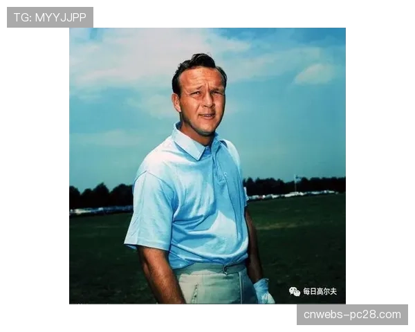 特写：阿诺德·帕尔默邀请赛颁奖典礼，冠军菲茨帕特里克致敬赛事创始人